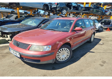 Volkswagen Passat B5 (1996 - 2000) - miniatura 1