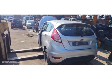 Ford Fiesta 6 (facelift) (2013 - 2020) - miniatura 2
