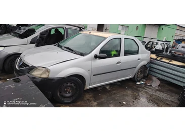 Dacia Logan 1 (2004 - 2008) - miniatura 1