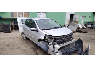 Renault Clio 3 (facelift) (2009 - 2012) - miniatura 3