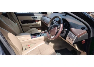 Jaguar XF X250 (2007 - 2011) - miniatura 7