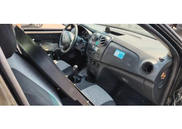 Dacia Sandero 2 (2013 - 2016) - miniatura 6