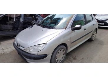Peugeot 206 1 (facelift) (2002 - 2009) - miniatura 1