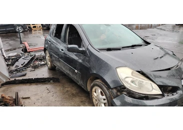 Renault Clio 3 (2005 - 2009) - miniatura 2