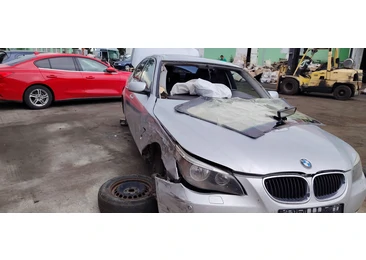 BMW Seria 5 E60/E61 (2003 - 2007) - miniatura 1