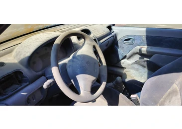 Renault Clio 2 (facelift) (2001 - 2005) - miniatura 5