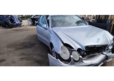 Mercedes Benz E-Class W211/S211 (2002 - 2006) - miniatura 3