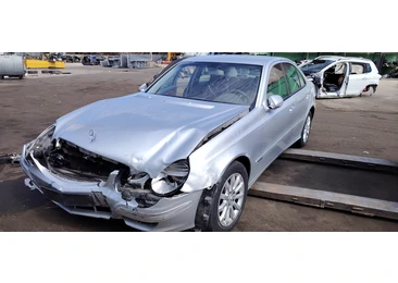 Mercedes Benz E-Class W211/S211 (2002 - 2006) - miniatura 4