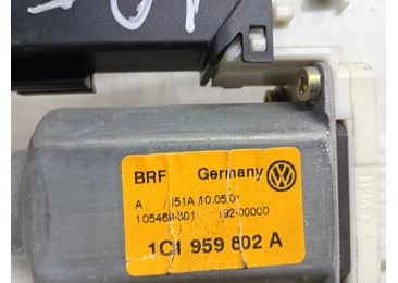 Motoras geam dreapta fata 1C1959802a Volkswagen Golf 4 (1997 - 2006) - miniatura 2