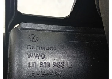 Grila ventilatie bord 1J1819983b Volkswagen Golf 4 (1997 - 2006) - miniatura 3