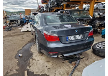 BMW Seria 5 E60/E61 (2003 - 2007) - miniatura 3