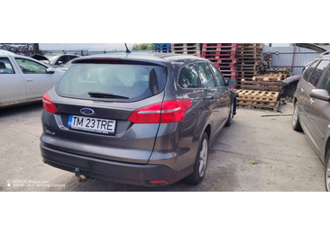 Ford Focus 3 (2011 - 2015) - miniatura 3