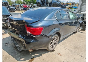 Toyota Avensis 3 T27 (facelift) (2011 - 2015) - miniatura 5