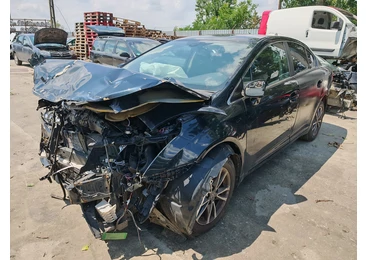 Toyota Avensis 3 T27 (facelift) (2011 - 2015) - miniatura 1