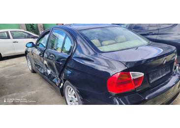 BMW Seria 3 E90 (2004 - 2010) - miniatura 4