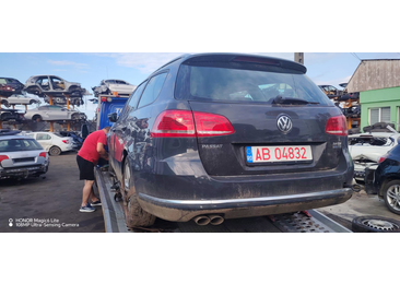 Volkswagen Passat B7 (2010 - 2015) - Thumbnail 4