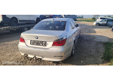 BMW Seria 5 E60/E61 (2003 - 2007) - Thumbnail 4