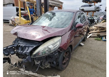 Renault Scenic 3 (2009 - 2012) - miniatura 1