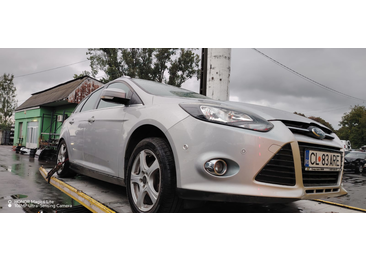 Ford Focus 3 (2011 - 2015) - miniatura 1