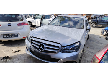 Mercedes Benz E-Class W212 (2009 - 2013) - miniatura 1