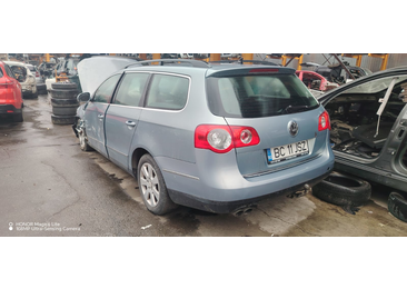 Volkswagen Passat B6 (2005 - 2010) - miniatura 1