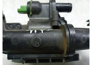 Carcasa termostat 9670253780 Ford Mondeo MK5 (2014 - 2020) - miniatura 4