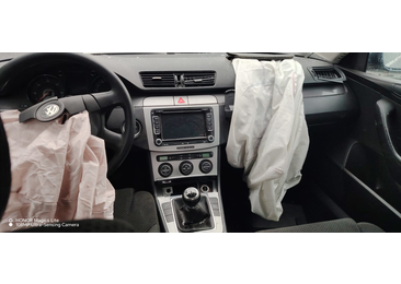 Volkswagen Passat B6 (2005 - 2010) - miniatura 4