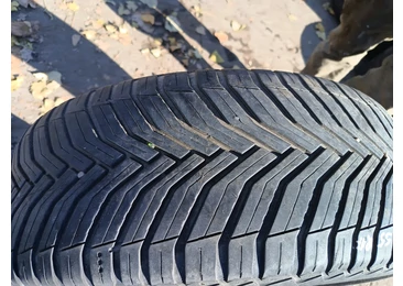 Anvelopa 215/55/R17 Michelin Iarna Mercedes Benz C-Class W204/S204 (2007 - 2012) - miniatura 2