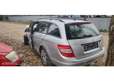 Mercedes Benz C-Class W204/S204 (2007 - 2012) - miniatura 1