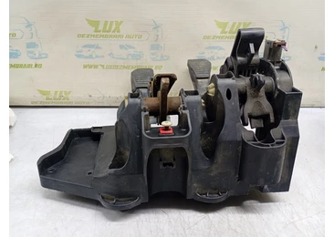 Pod pedalier 55703354 Opel Corsa D (2006 - 2011) - miniatura 5