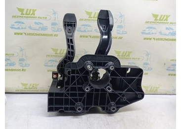 Pod pedalier 55703354 Opel Corsa D (2006 - 2011) 1.2 benzina 1.2 benzina z12xep