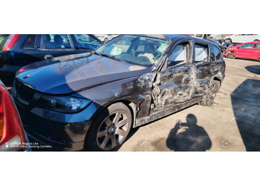 BMW Seria 3 E90 (2004 - 2010) - miniatura 1