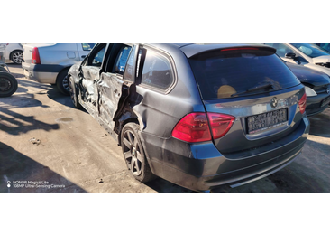 BMW Seria 3 E90 (2004 - 2010) - miniatura 2