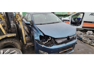 Volkswagen Polo 5 (6R) (2009 - 2015) - miniatura 2