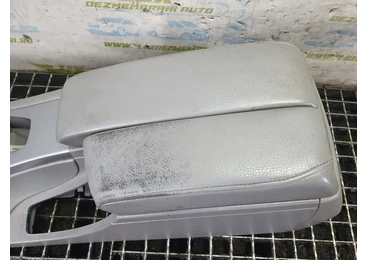Consola centrala e116233121 BMW Seria 3 E90 (2004 - 2010) 2.0 d m47n2