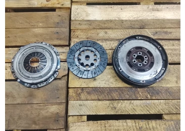 Kit ambreiaj volanta cu masa dubla AJM Volkswagen Passat B5 (1996 - 2000) 1.9 tdi 1.9 tdi AJM
