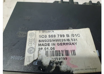 Modul confort 1c0959799b Volkswagen Golf 4 (1997 - 2006) - miniatura 3