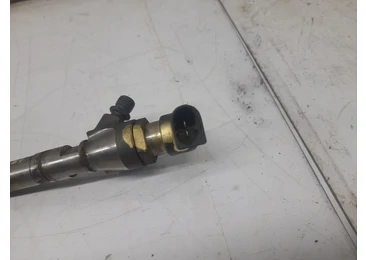 Injector 166008052r Renault Scenic 3 (facelift) (2012 - 2013)