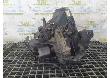 Cutie de viteze manuala 5 trepte jh3160 Dacia Logan 1 (2004 - 2008) K9K792