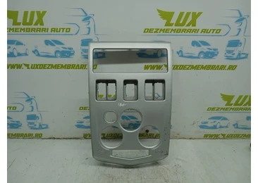 Ornament bord 8200751184 Dacia Logan 1 (2004 - 2008) K9K792