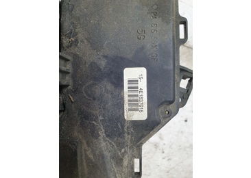 Broasca stanga spate 4e1837015 Audi A8 D3/4E (2002 - 2005) - miniatura 3
