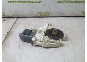 Motoras geam stanga fata 8p0959801L Audi A3 8P/8PA (facelift) (2004 - 2008)