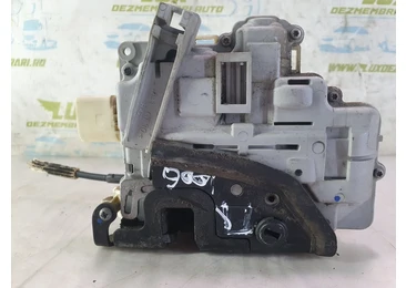Broasca dreapta spate 3c4839016a Volkswagen Passat B7 (2010 - 2015) CFFB