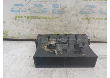 Grila ventilatie bord 7p6819203a Volkswagen Touareg 2 (7P) (2010 - 2014)