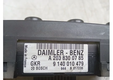 Panou clima ac a2038300785 Mercedes Benz C-Class W203 (2000 - 2004) - miniatura 3