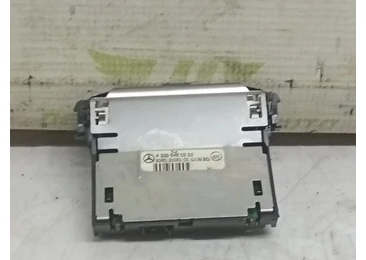Display bord a2035450332 Mercedes Benz C-Class W203 (2000 - 2004) 2.2 cdi OM611962 om611962