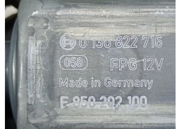 Motoras geam dreapta fata 0130822716 Skoda Octavia 3 (facelift) (2017 - 2020) - miniatura 3