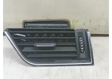 Grila ventilatie bord 5e0819702f Skoda Octavia 3 (facelift) (2017 - 2020) 1.0 TSI dkrf DKRF