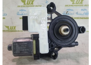 Motoras geam stanga spate 5q0959811d Volkswagen T-Roc 1 (2017 - 2020) 1.5 tsi DADA