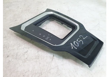 Rama centrala bord 2ga711456 Volkswagen T-Roc 1 (2017 - 2020) DADA